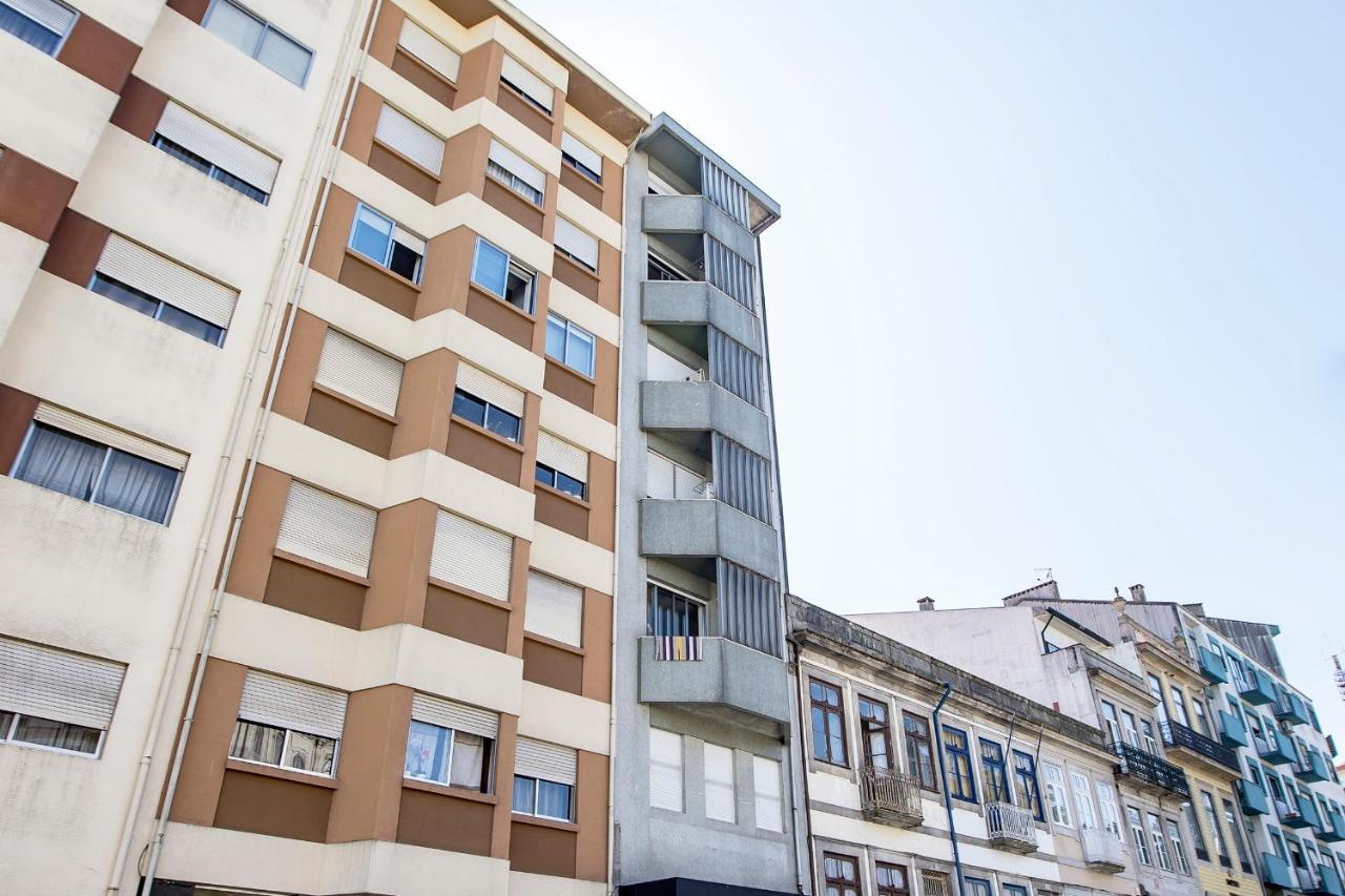 Elegant Studio W/ Ac & Balcony By Lovelystay Porto Ngoại thất bức ảnh