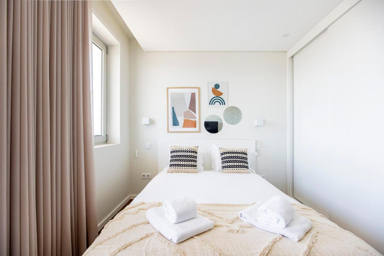 Elegant Studio W/ Ac & Balcony By Lovelystay Porto Ngoại thất bức ảnh